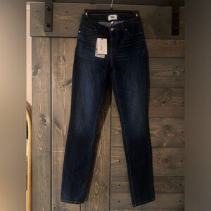 New with tags, PAIGE skyline skinny jeans